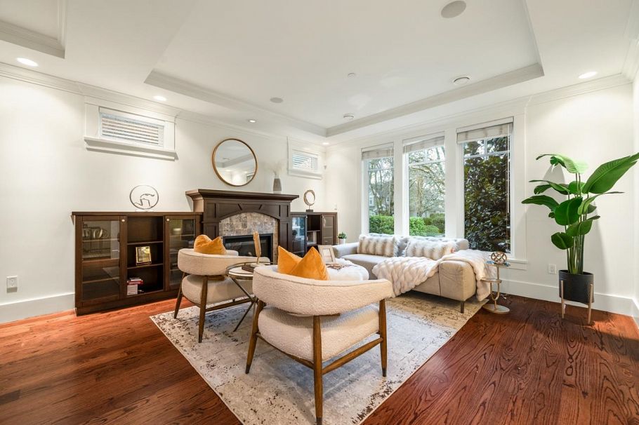 2031 W 45th Avenue Vancouver, BC - 2