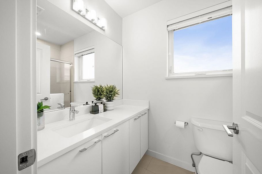 26 10311 River Drive Richmond, BC - 26