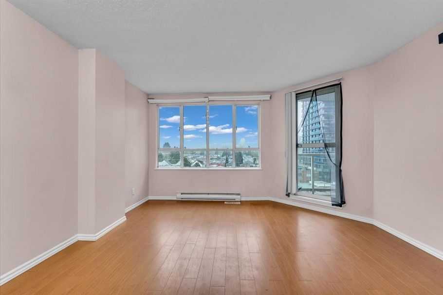 910 3489 Ascot Place Vancouver, BC - 2