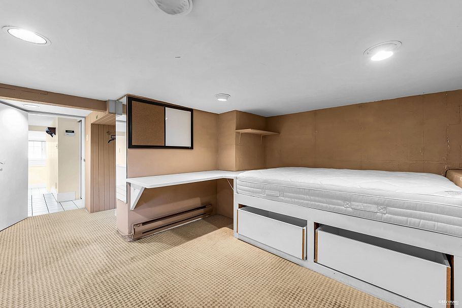 7708 Heather Street Vancouver, BC - 25