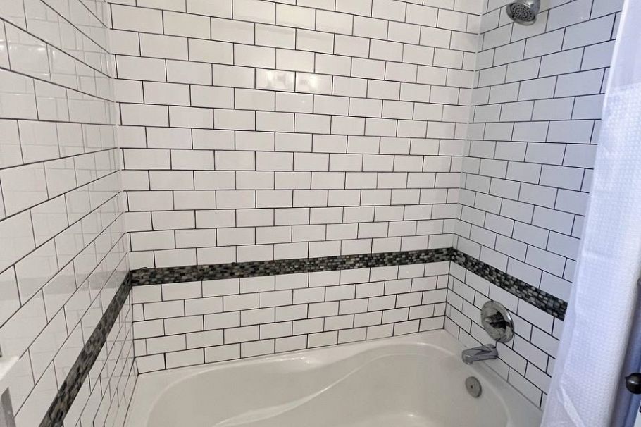 515 W Queens Road North Vancouver, BC - 11