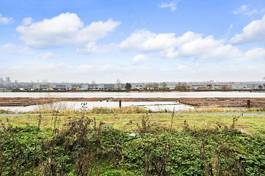 26 10311 River Drive Richmond, BC - 14