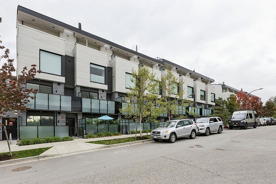 112 650 E 2nd Street North Vancouver, BC - 32