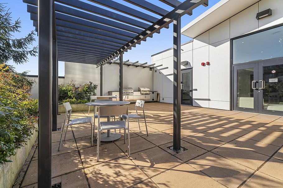 1004 1401 Hunter Street North Vancouver, BC - 20