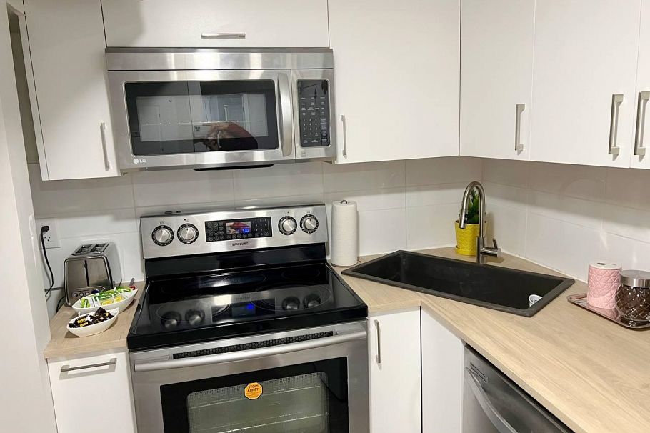 515 W Queens Road North Vancouver, BC - 20