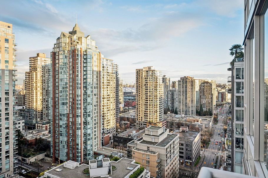2103 1001 Richards Street Vancouver, BC - 22