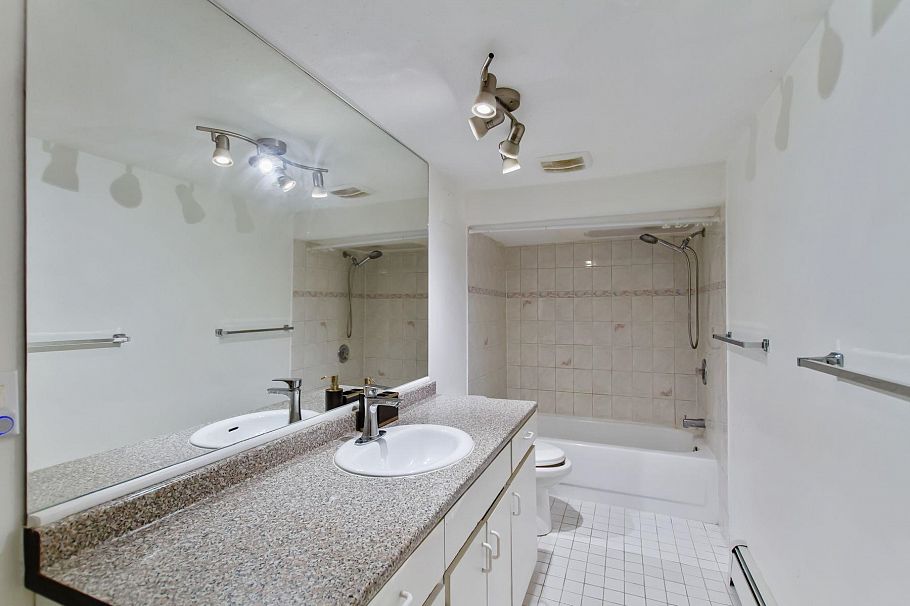 2770 Cambridge Street Vancouver, BC - 21