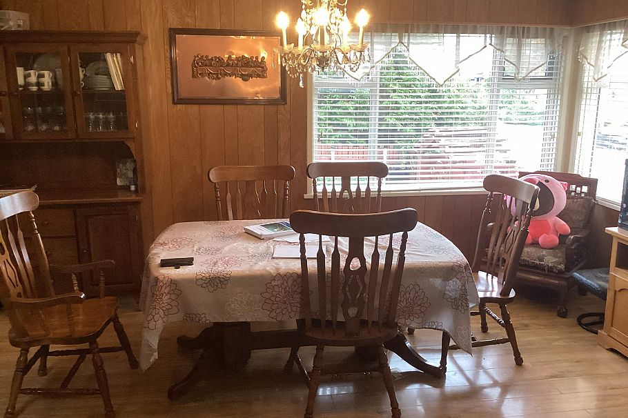 488 E 4th Street North Vancouver, BC - 2