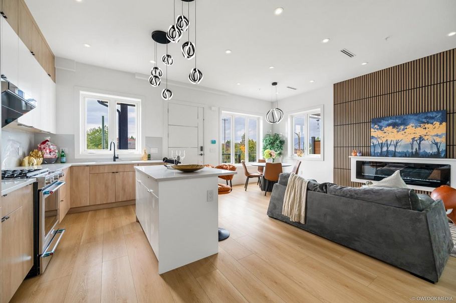 1 2124 Renfrew Street Vancouver, BC - 24