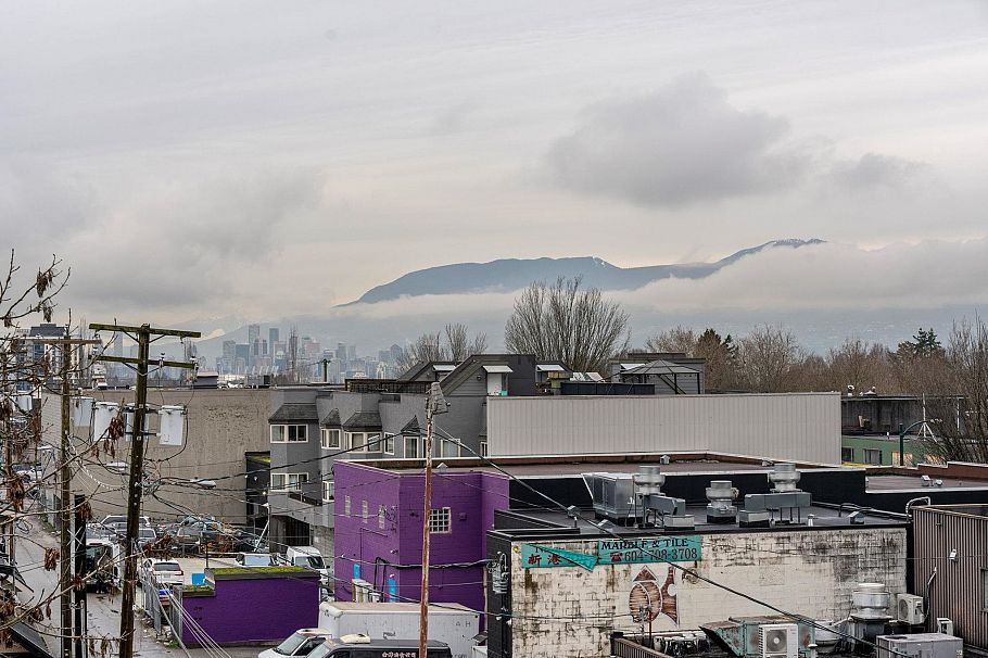 503 4638 Gladstone Street Vancouver, BC - 12