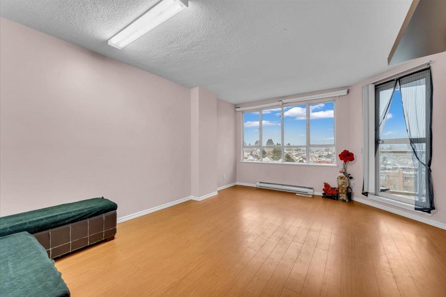 910 3489 Ascot Place Vancouver, BC - 3