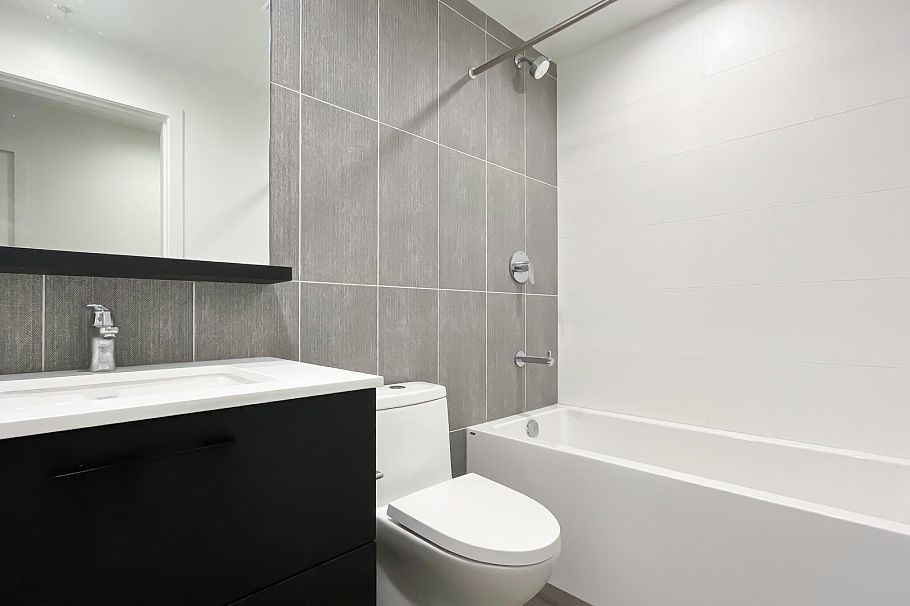 2006 2181 Madison Avenue Burnaby, BC - 9