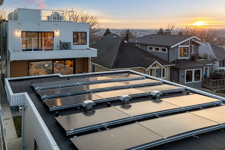 3679 Pandora Street Vancouver, BC - 35