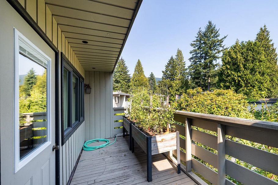 3680 Edgemont Boulevard North Vancouver, BC - 18