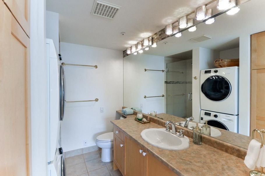 TH2 2040 E Kent South Avenue Vancouver, BC - 26