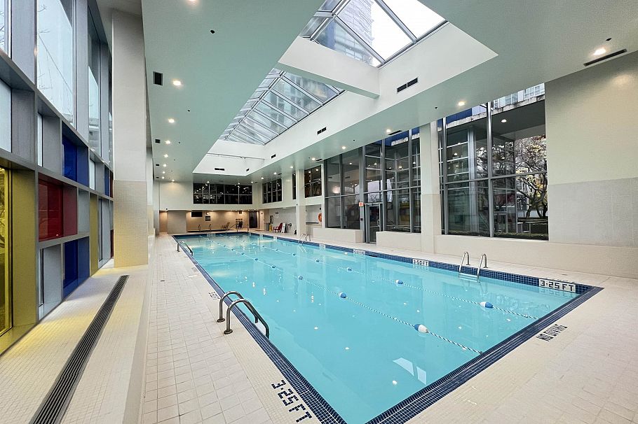 2301 161 W Georgia Street Vancouver, BC - 23