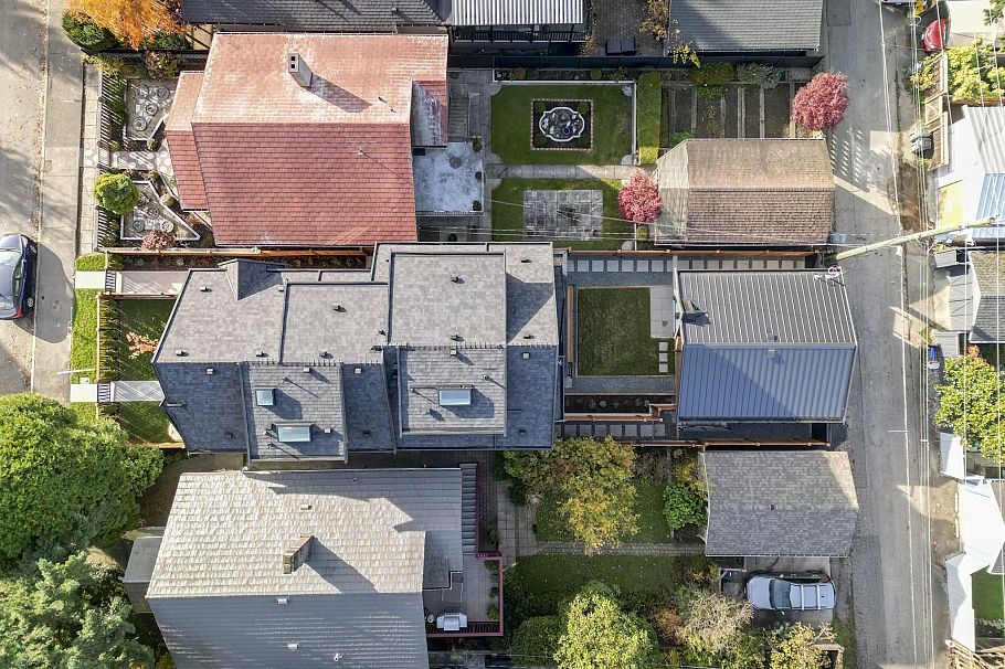 1 2565 Dundas Street Vancouver, BC - 35