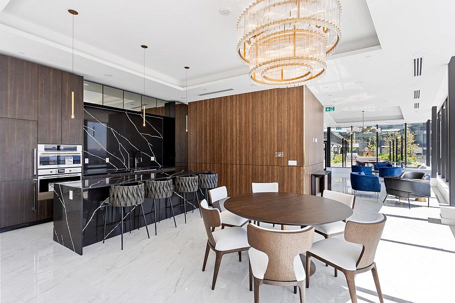 1406 135 E 13th Street North Vancouver, BC - 37