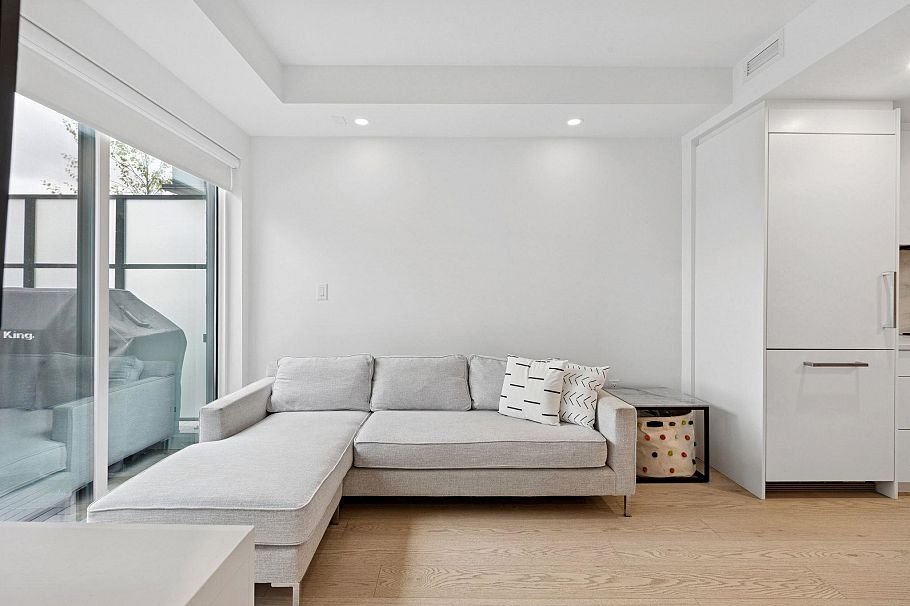 112 650 E 2nd Street North Vancouver, BC - 9