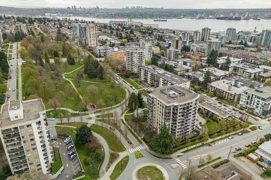 501 683 Victoria Park West North Vancouver, BC - 28