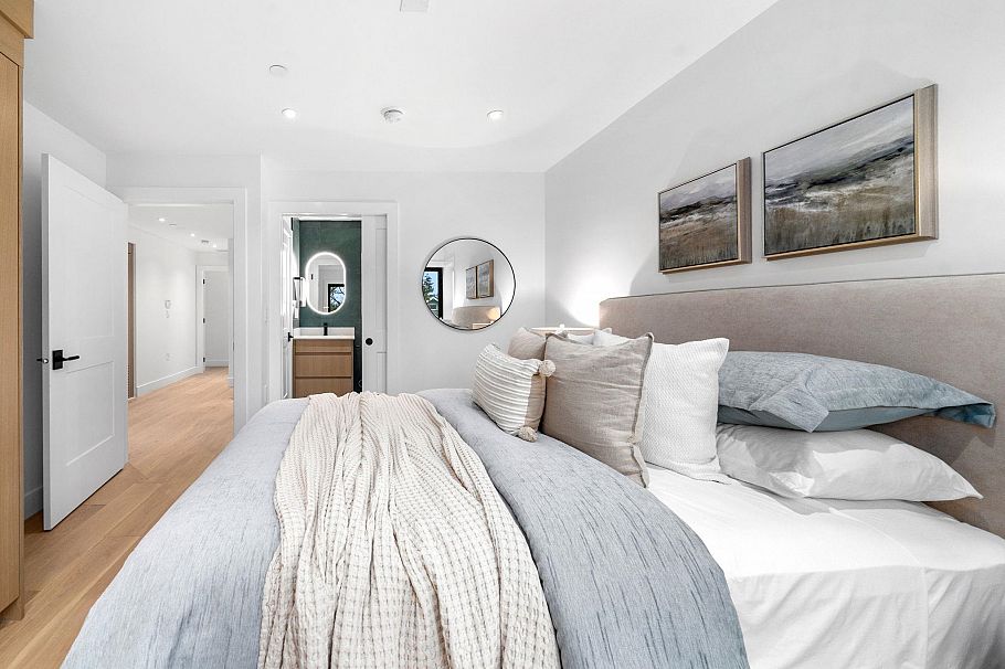 3679 Pandora Street Vancouver, BC - 24