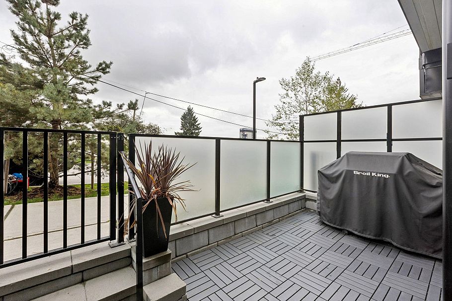 112 650 E 2nd Street North Vancouver, BC - 35