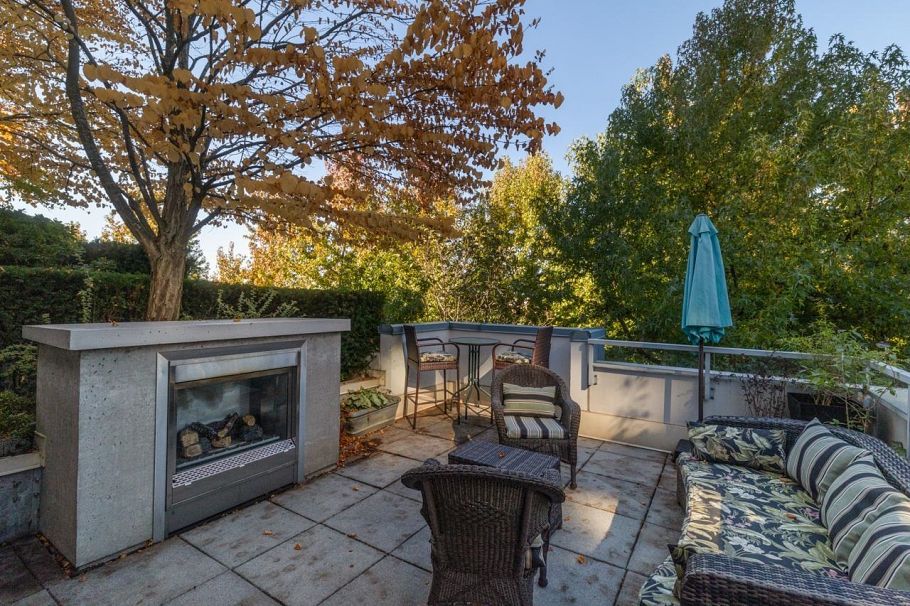 188 Chesterfield Avenue North Vancouver, BC - 34