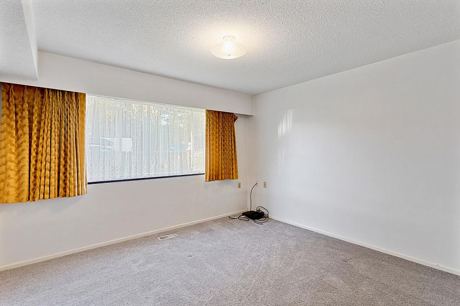 4960 Prince Albert Street Vancouver, BC - 24