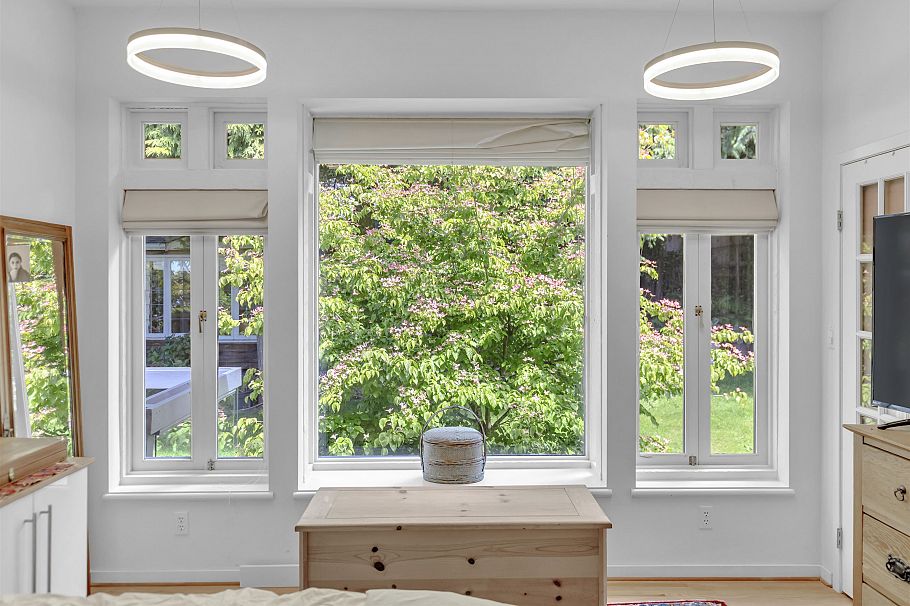 670 Montroyal Boulevard North Vancouver, BC - 12