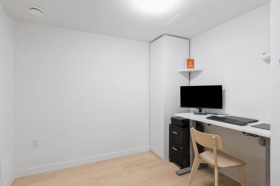 112 650 E 2nd Street North Vancouver, BC - 15