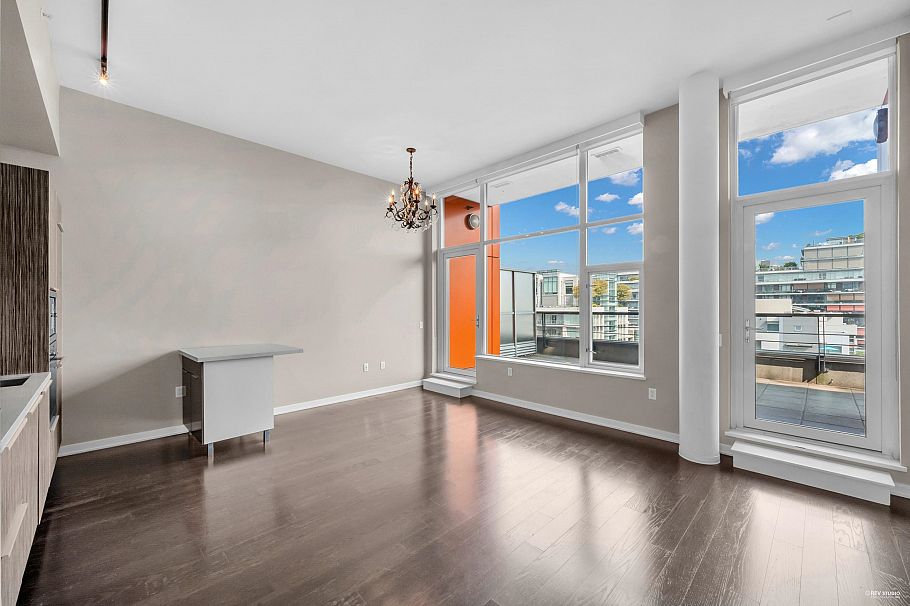 802 123 W 1st Avenue Vancouver, BC - 4