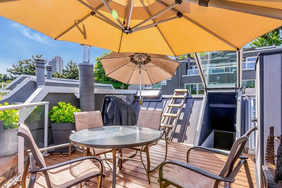 2217 Oak Street Vancouver, BC - 24