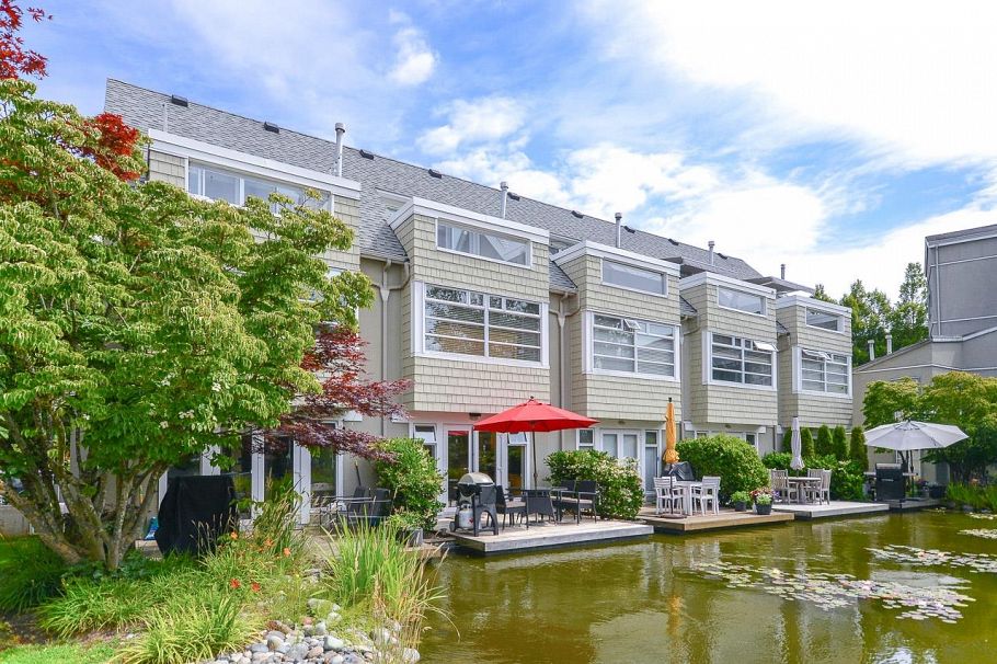 TH2 2040 E Kent South Avenue Vancouver, BC - 1