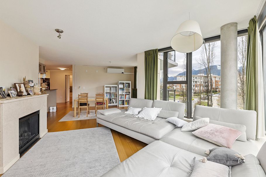 501 683 Victoria Park West North Vancouver, BC - 8