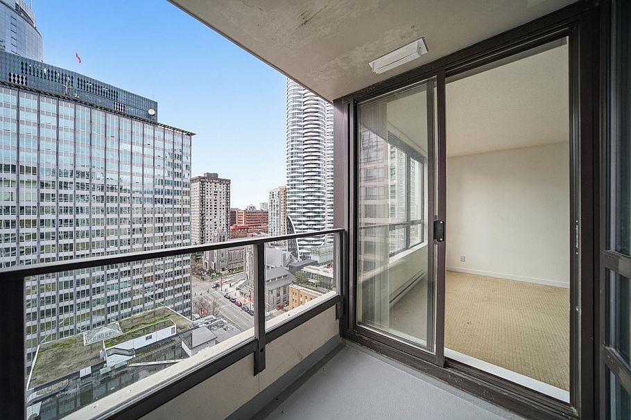 1908 938 Smithe Street Vancouver, BC - 4