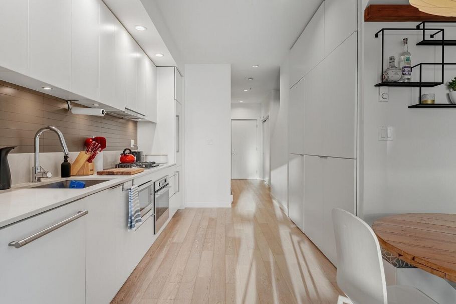 305 626 Alexander Street Vancouver, BC - 9