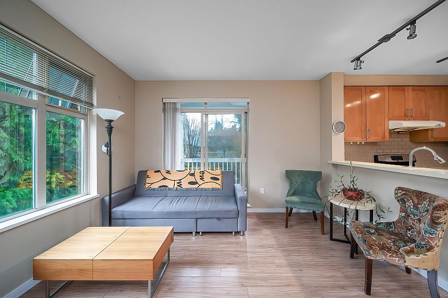 313 4883 Maclure Mews Vancouver, BC - 4