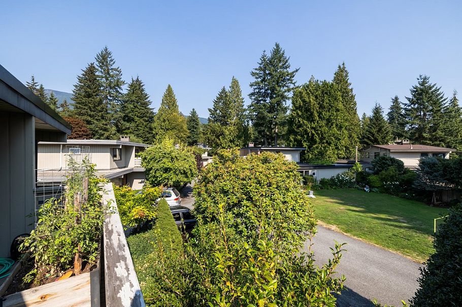 3680 Edgemont Boulevard North Vancouver, BC - 19