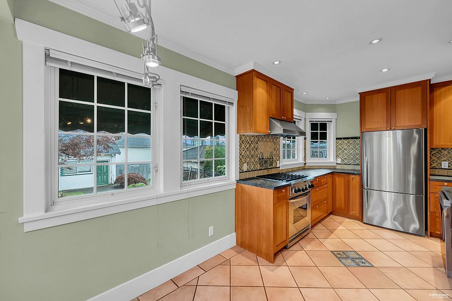 7708 Heather Street Vancouver, BC - 11