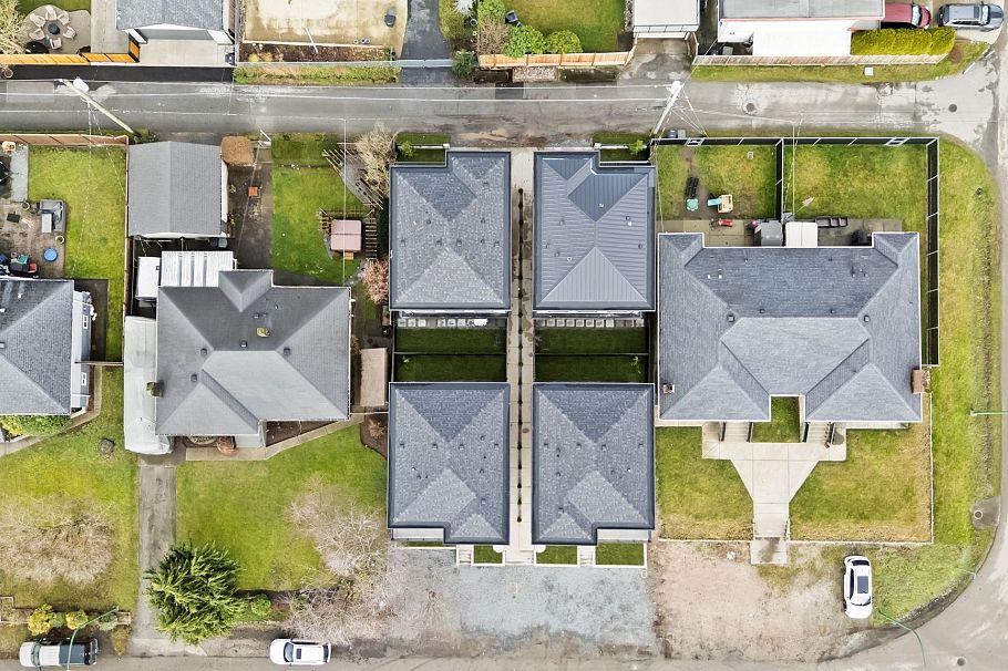 2 3881 Hurst Street Burnaby, BC - 12