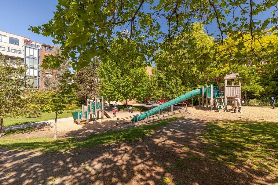 302 2688 Vine Street Vancouver, BC - 14