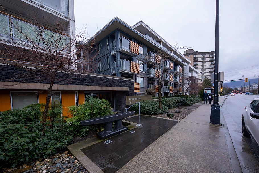 414 221 E 3rd Street North Vancouver, BC - 23