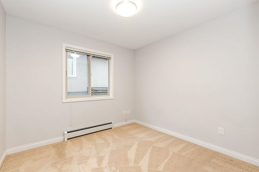 779 W 69th Avenue Vancouver, BC - 22