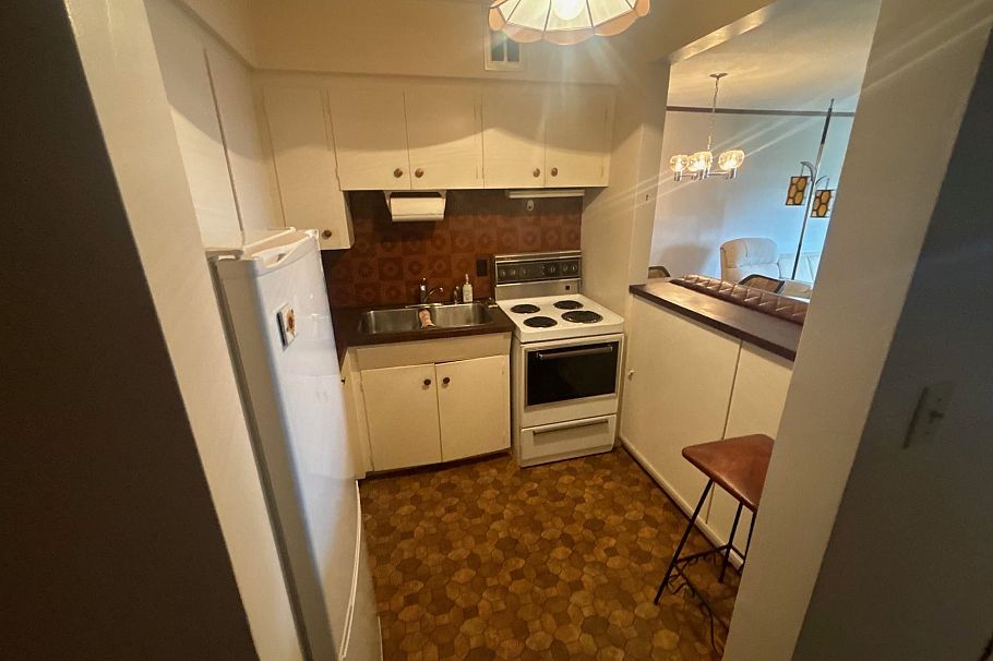 15 1450 Chesterfield Avenue North Vancouver, BC - 9