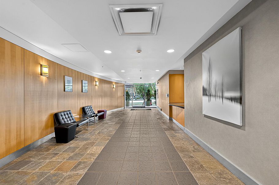 303 1688 Robson Street Vancouver, BC - 28