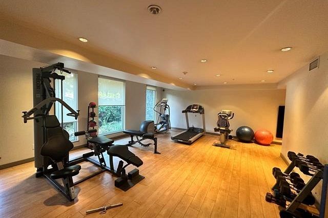 414 221 E 3rd Street North Vancouver, BC - 19