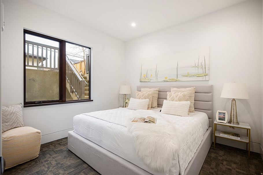 3953 W 21st Avenue Vancouver, BC - 22