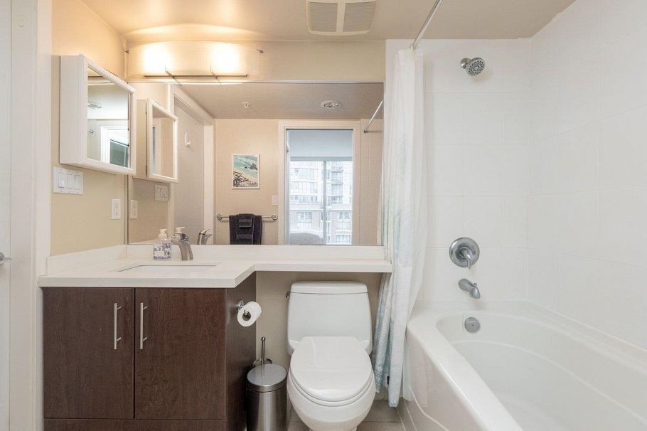 706 189 National Avenue Vancouver, BC - 23