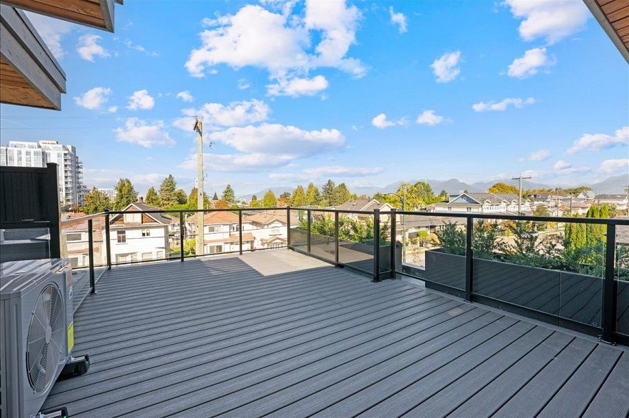 4856 Slocan Street Vancouver, BC - 25