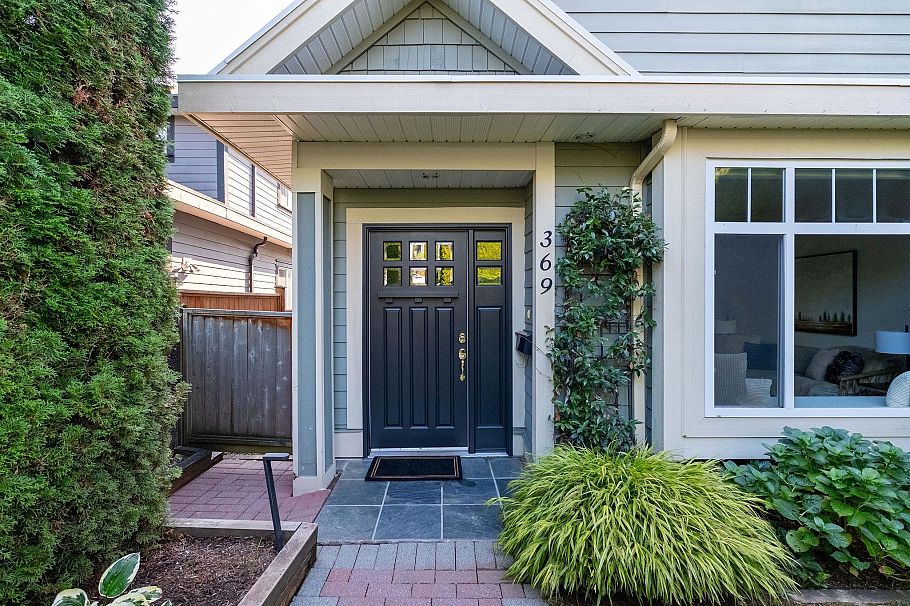 369 E 5th Street North Vancouver, BC - 5